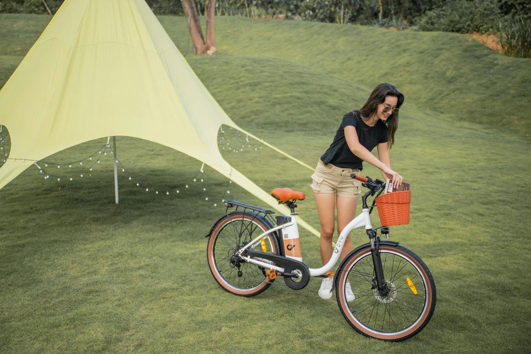 Summer e-bike picnic setup guide with DYU C6-Pro at a campsite
