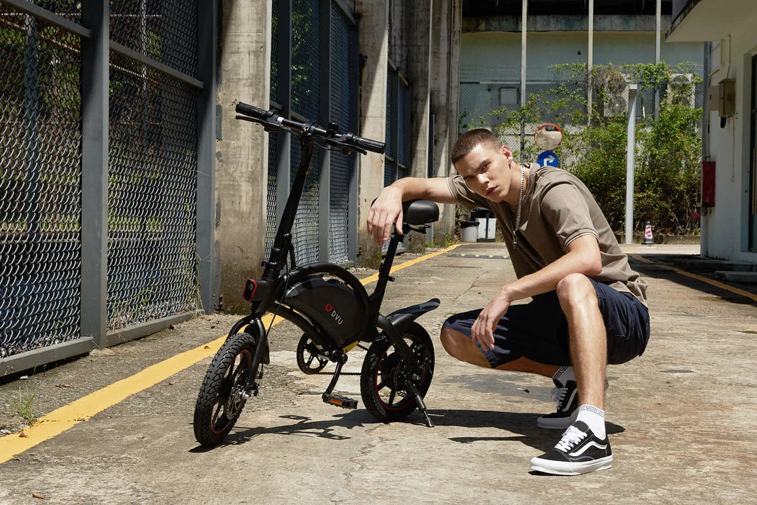 DYU D3F e-bike parked for US cost per mile planning